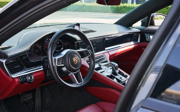  Dark Grey Porsche Panamera 4 Photo 