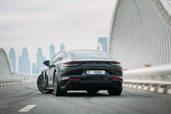 Black Porsche Panamera Photo 