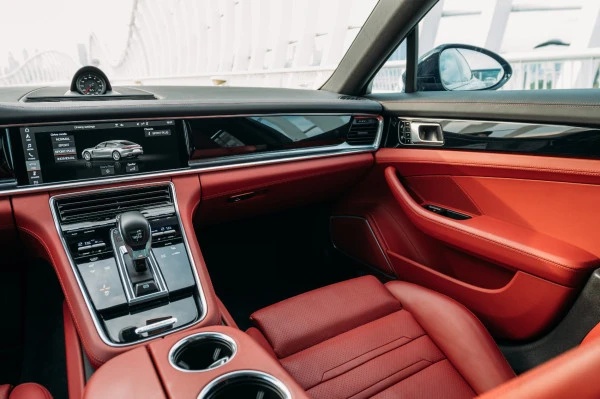  Black Porsche Panamera Photo 