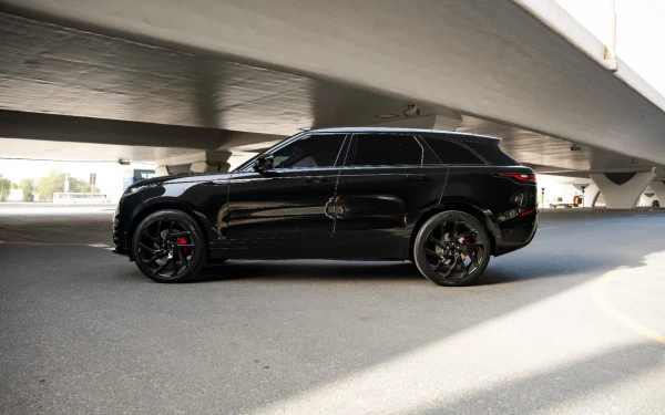  Black Range Rover Velar Photo 