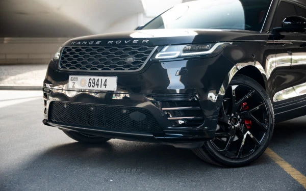  Black Range Rover Velar Photo 