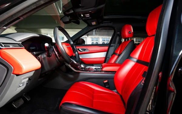  Black Range Rover Velar Photo 