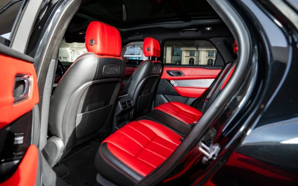  Black Range Rover Velar Photo 