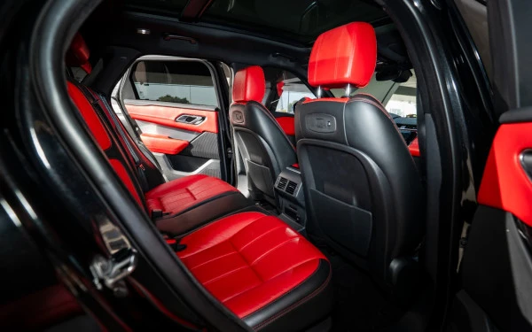  Black Range Rover Velar Photo 