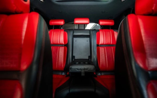  Black Range Rover Velar Photo 