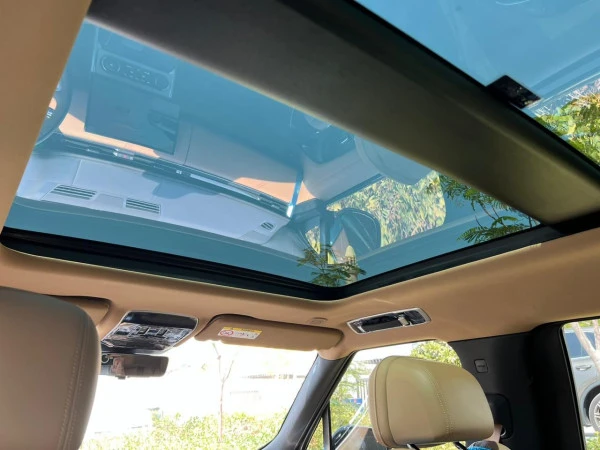  Black Range Rover Vogue Photo 