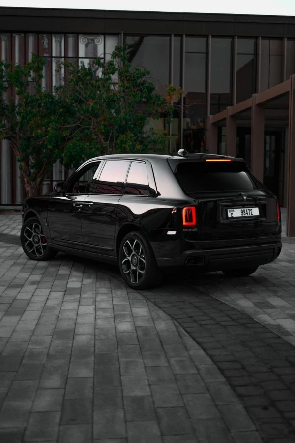 Black Rolls Royce Cullinan Black Badge Photo 