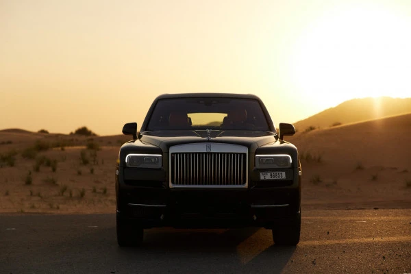  Black Rolls Royce Cullinan Photo 
