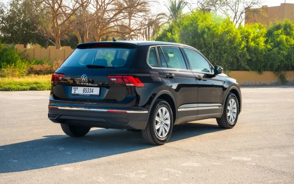  Black Volkswagen Tiguan Photo 