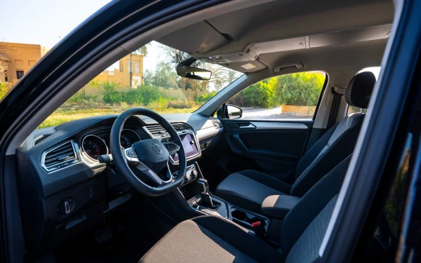  Black Volkswagen Tiguan Photo 