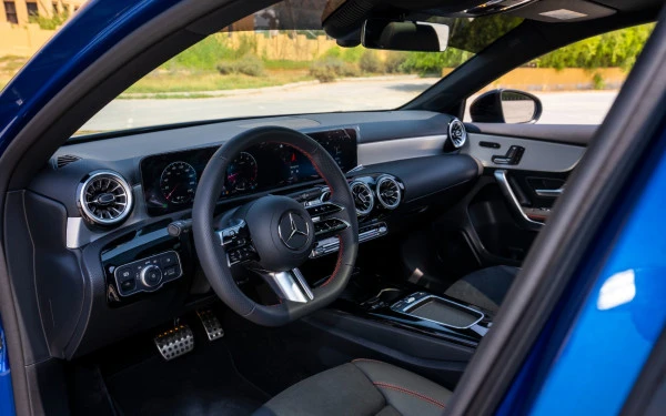  Blue Mercedes A200 Photo 