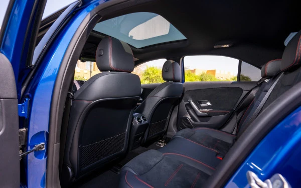  Blue Mercedes A200 Photo 