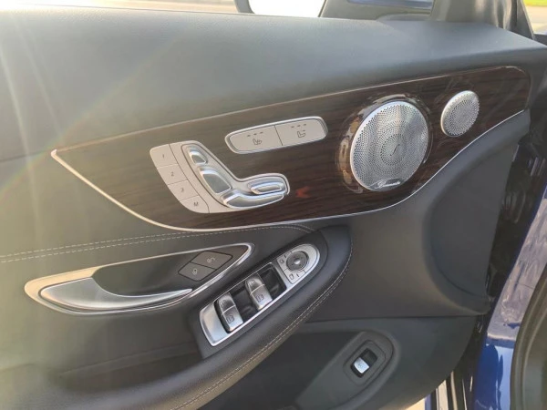  Blue Mercedes C300 cabrio Photo 