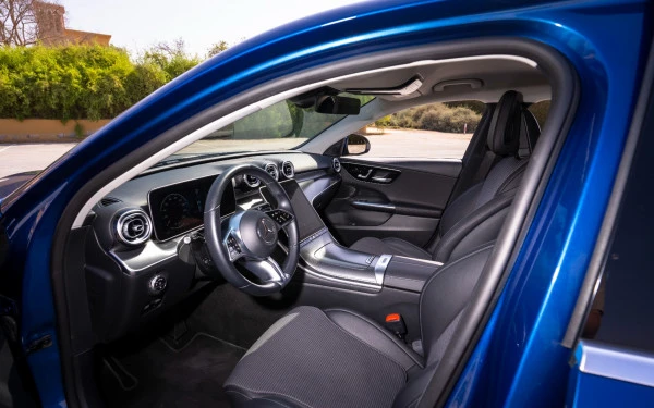  Blue Mercedes C200 Photo 