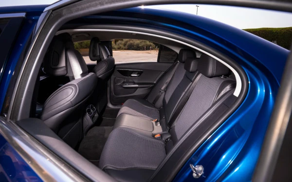  Blue Mercedes C200 Photo 