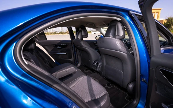  Blue Mercedes C200 Photo 