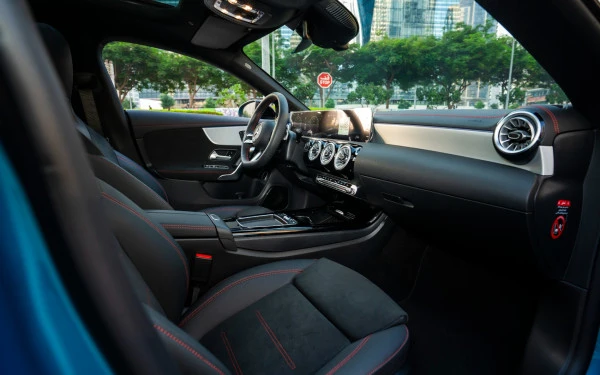  Blue Mercedes CLA200 Photo 