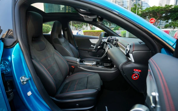  Blue Mercedes CLA200 Photo 