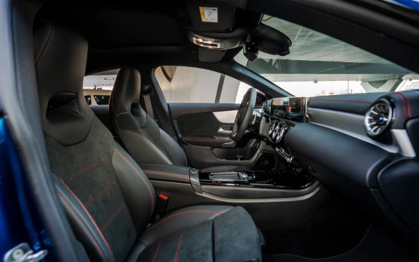  Blue Mercedes CLA200 Photo 