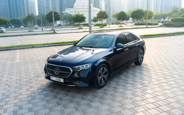  Blue Mercedes E200 Photo 