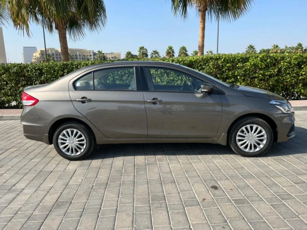  Grey Suzuki Ciaz Photo 