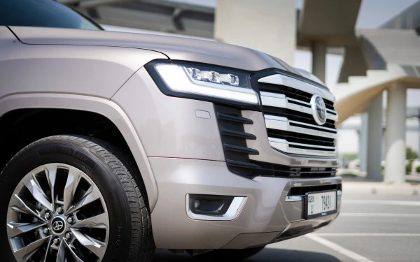  Bronze Toyota Land Cruiser Photo 