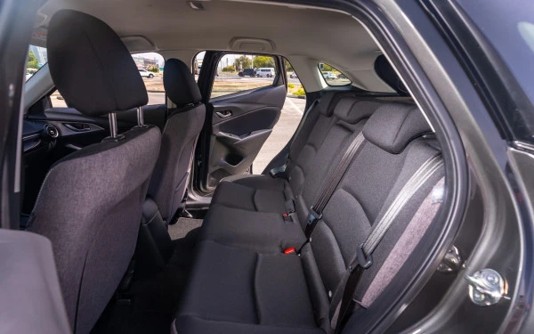  Dark Blue Mazda CX3 Photo 