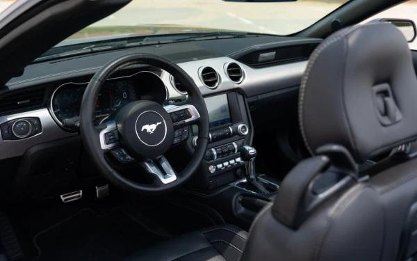  Dark Grey Ford Mustang cabrio Photo 