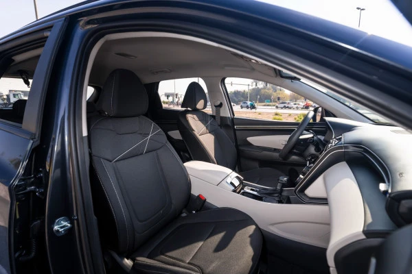  Black Hyundai Tucson Photo 