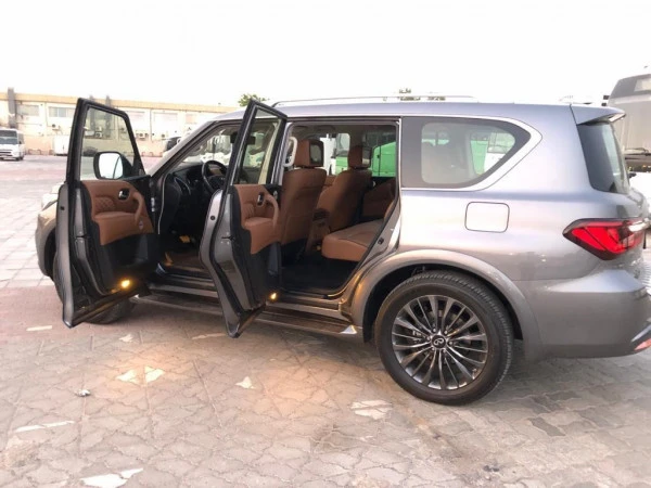  Dark Grey Infiniti QX 80 Photo 