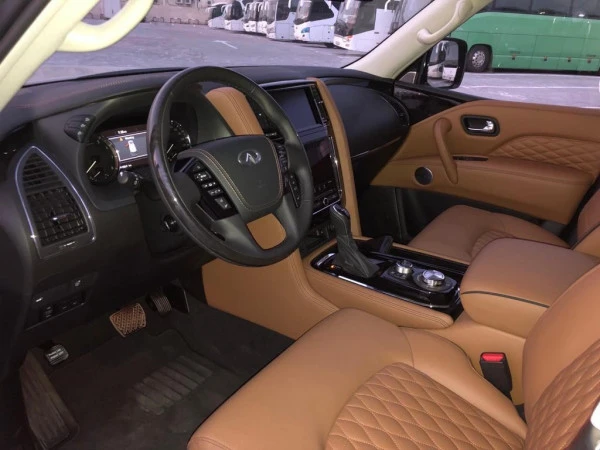  Dark Grey Infiniti QX 80 Photo 