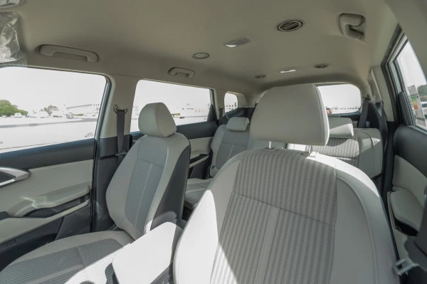  Dark Grey KIA Carens Photo 