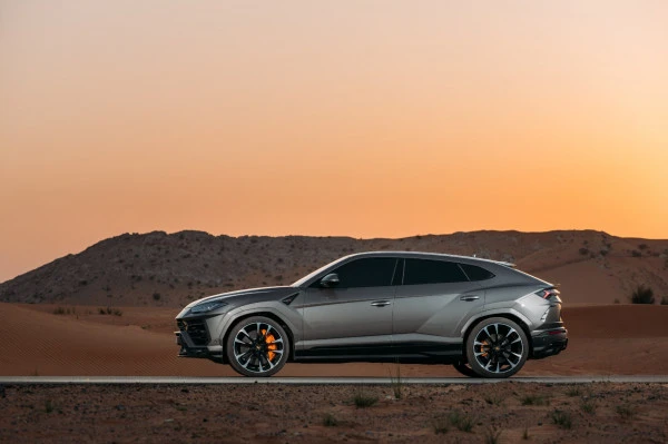  Dark Grey Lamborghini Urus Photo 