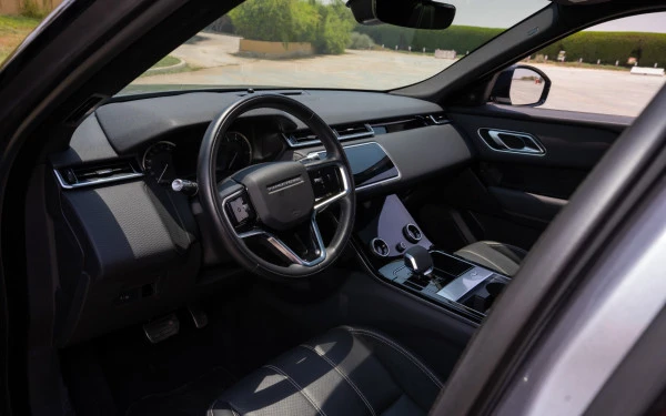  Dark Grey Range Rover Velar Photo 