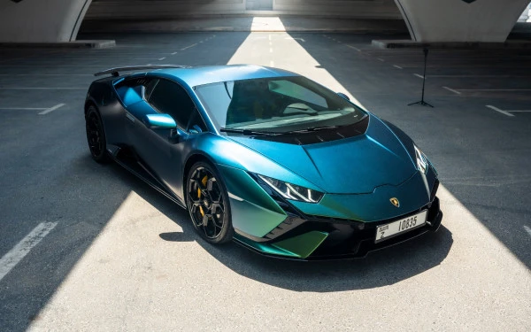  Green Lamborghini Huracan Tecnica Photo 