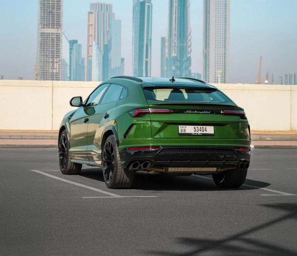  Green Lamborghini Urus Photo 