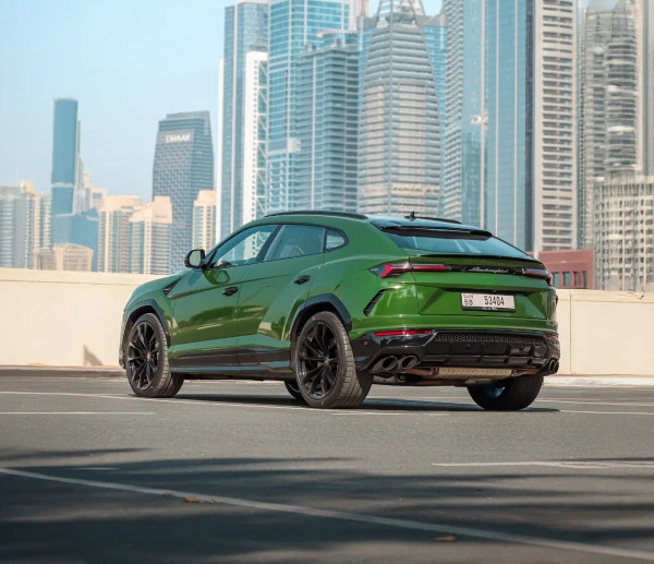  Green Lamborghini Urus Photo 