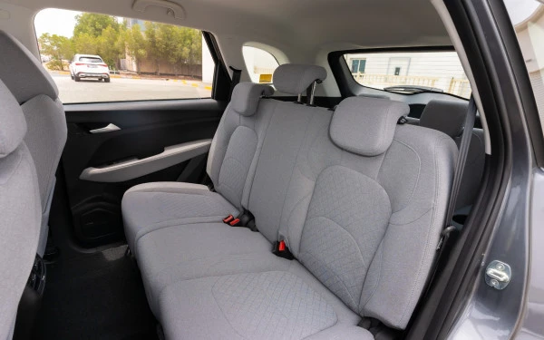  Grey Chevrolet Captiva Photo 