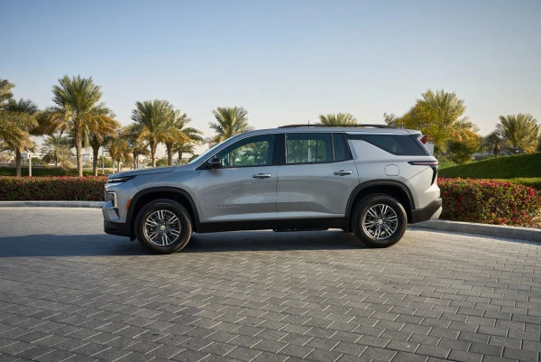  Grey Chevrolet Traverse Photo 