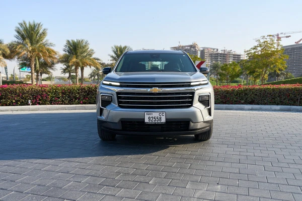  Grey Chevrolet Traverse Photo 