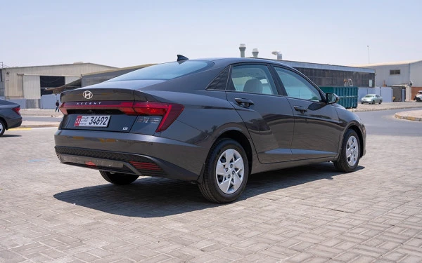  Grey Hyundai Accent Photo 