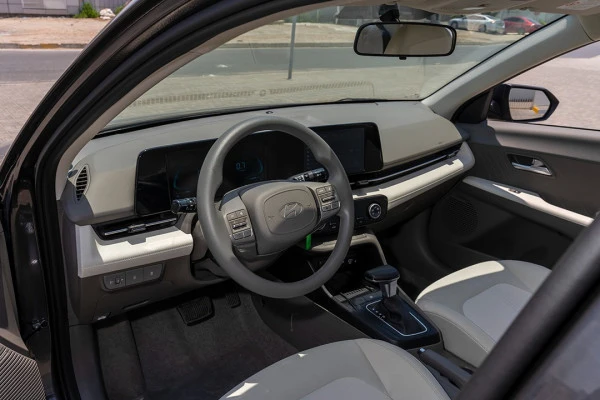  Grey Hyundai Accent Photo 