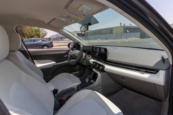  Grey Hyundai Accent Photo 