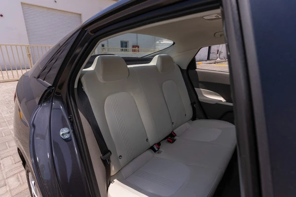  Grey Hyundai Accent Photo 