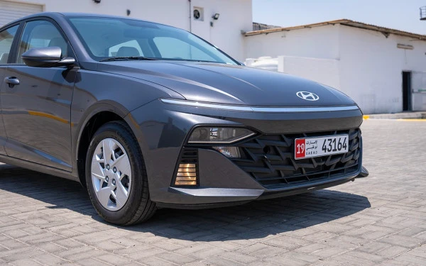  Grey Hyundai Accent Photo 