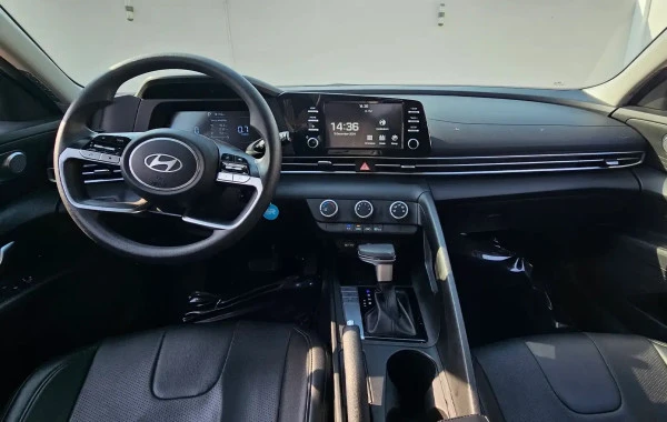  Grey Hyundai Elantra Photo 