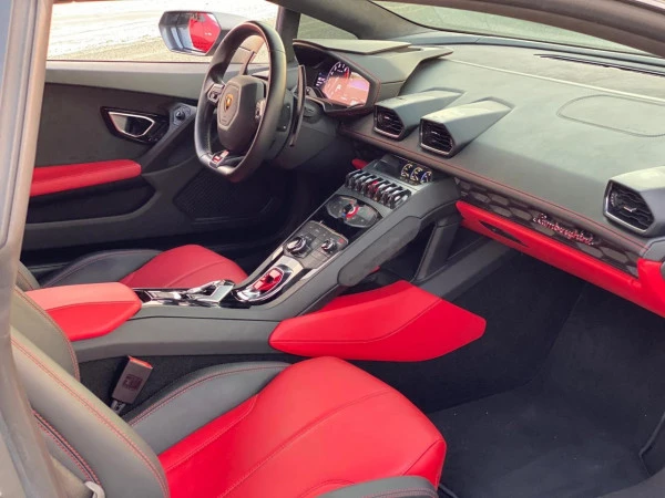  Grey Lamborghini Huracan Photo 