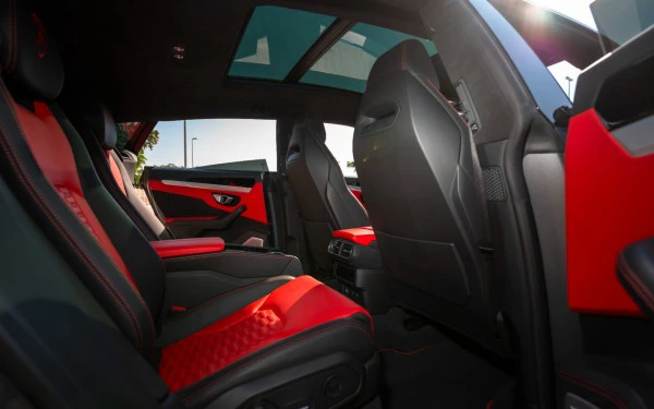  Grey Lamborghini Urus Photo 