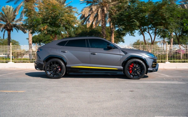  Grey Lamborghini Urus Photo 
