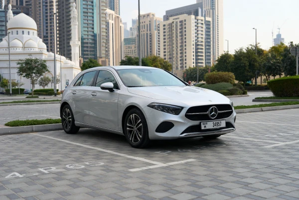  Grey Mercedes A180 Photo 